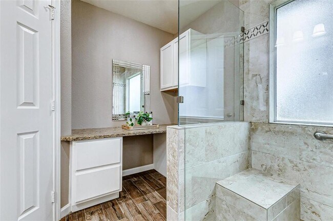 Building Photo - 6303 Applewood Forest Dr
