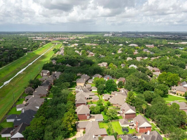 Building Photo - 16714 Colony Terrace Dr