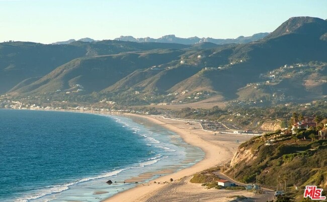 Building Photo - 29458 Bluewater Rd