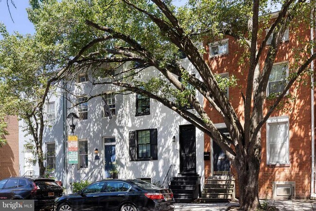 Building Photo - 630 South Paca St