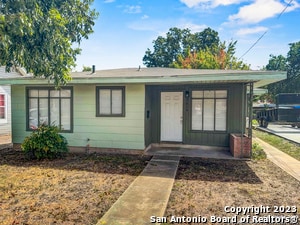 Building Photo - 2016 W Olmos Dr