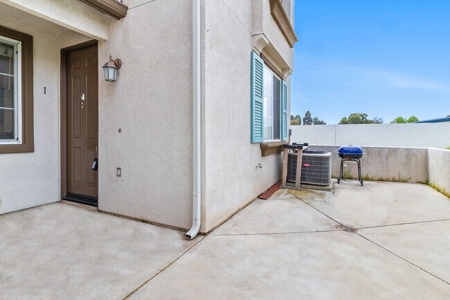 Building Photo - 308 Island Way