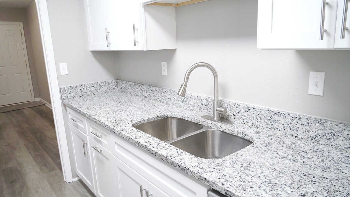 Building Photo - 6021 Camellia Dr