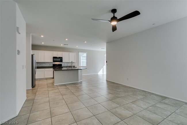 Building Photo - 1027 Huckburn Ave