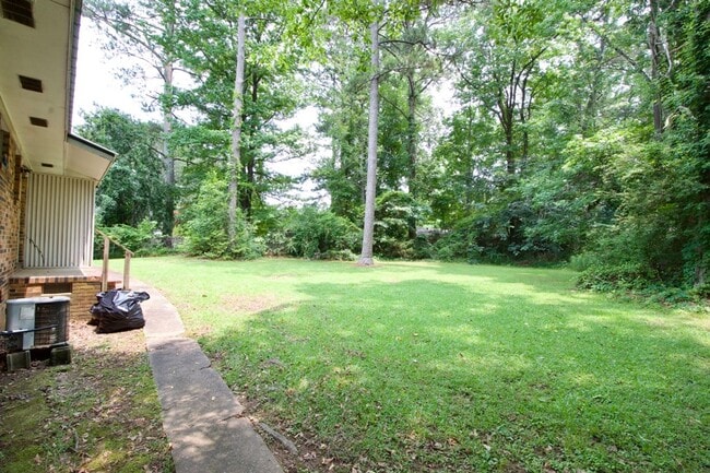 Building Photo - Charming 2BR/1BA in the Heart of Opelika –...