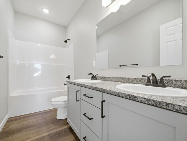 Building Photo - 109 Bailey Dr