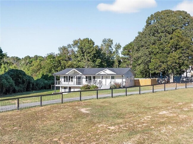 Building Photo - 1324 Ace Mcmillian Rd