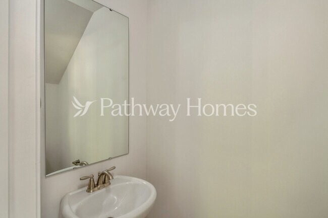 Building Photo - 173 Brixham Lp