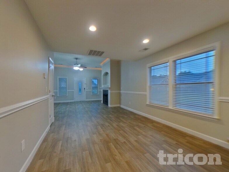 Building Photo - 801 Alley Ridge Dr