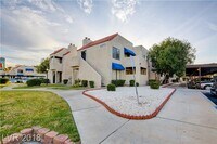 Building Photo - Fully remodeled unit in Gated Community