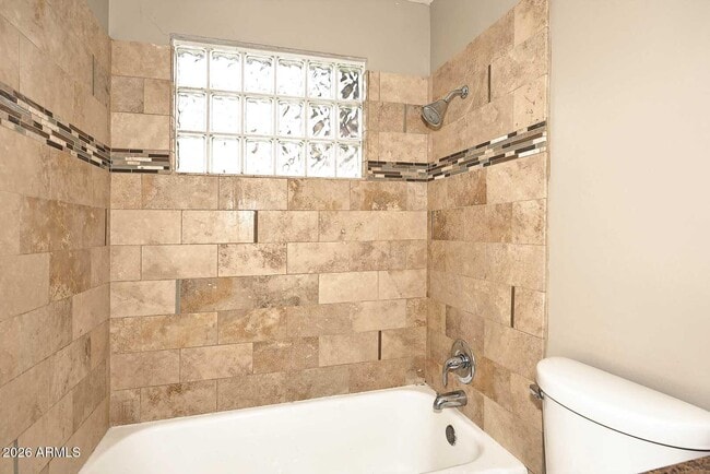 Building Photo - 2314 E Montecito Ave