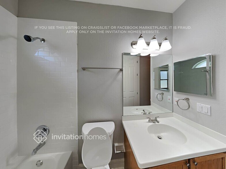 Building Photo - 8601 Herons Cove Pl