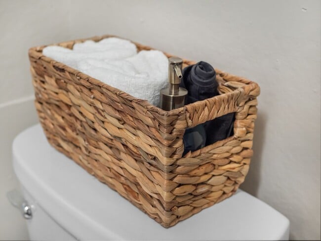 Building Photo - Boho Chic Loft (Furnished)