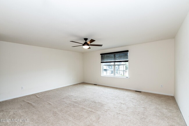 Building Photo - 22 Nautilus Dr