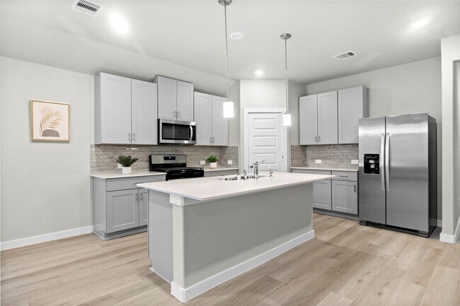 Building Photo - 6338 Brazos Trl Dr