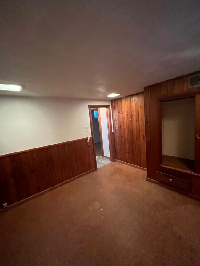 Building Photo - Home for Rent