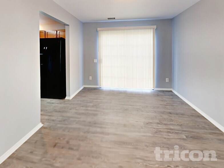 Building Photo - 12435 Shelly Pines Dr