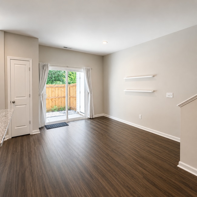 Building Photo - 9060 Laurel Bay Ln