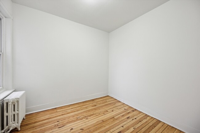 Building Photo - 3833 Pennsgrove St