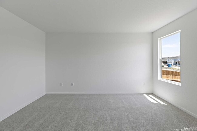 Building Photo - 285 Tahoe Ave