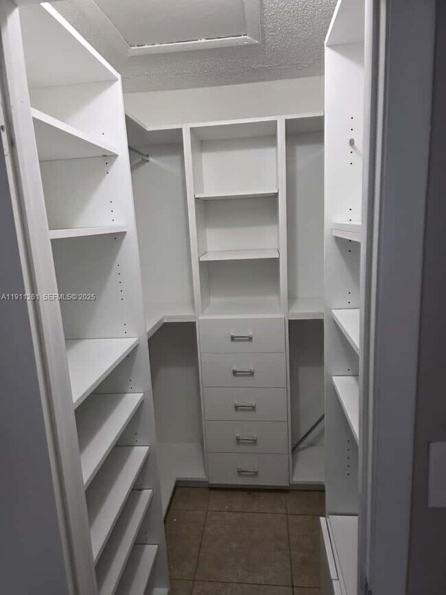 Building Photo - 16813 SW 107th Pl