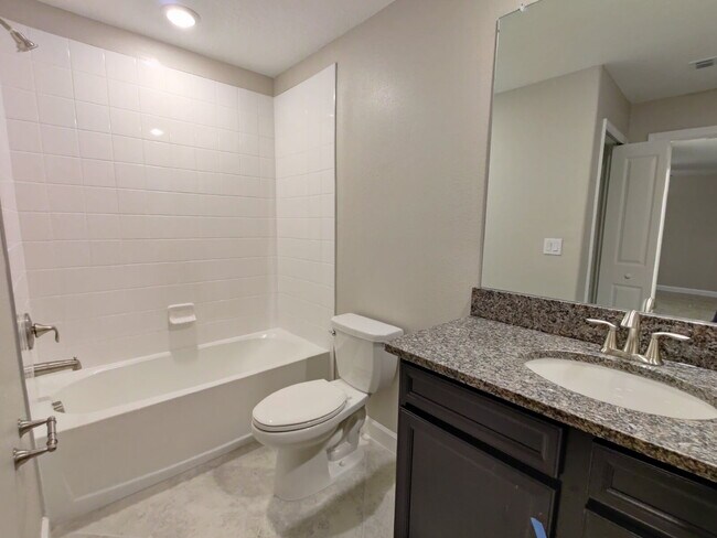 Building Photo - 23244 Willow Glen Way