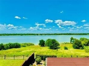 Building Photo - 2804 Appaloosa Ct