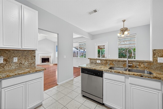 Building Photo - 2942 Blue Dawn Dr