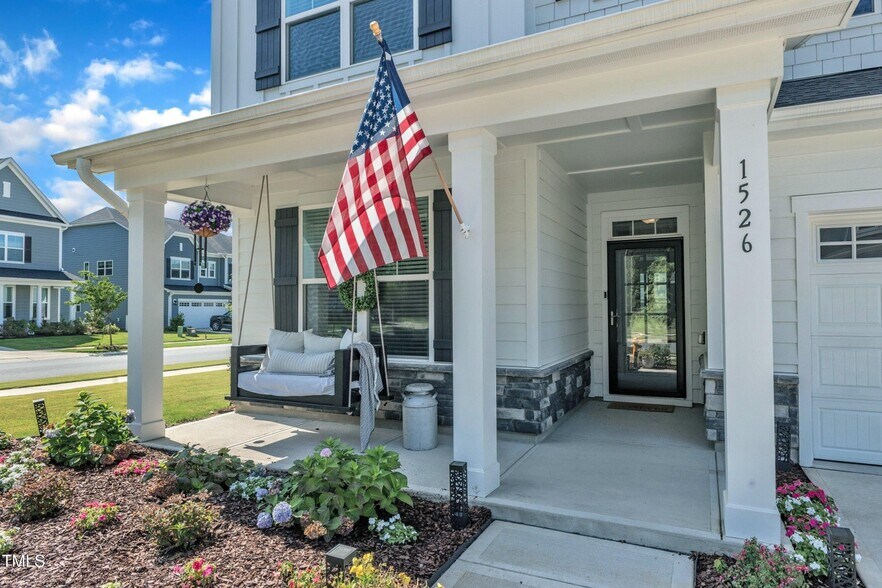 Building Photo - 1526 Cloverfield Ct