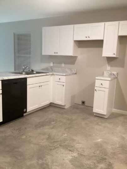Building Photo - "Discover Spacious Comfort on Beacon Hills Drive, Memphis!"