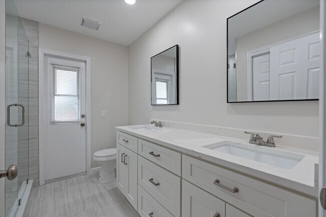 Building Photo - 19075 Talon Way