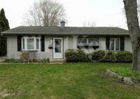 Building Photo - 18642 Karen Ln