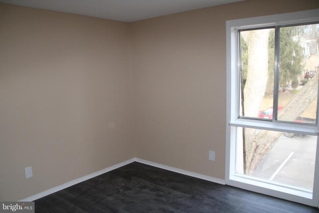 Building Photo - 10308 Watkins Mill Dr