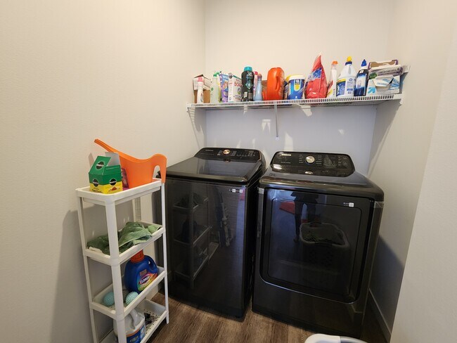 Building Photo - 114 Dogwood Ln