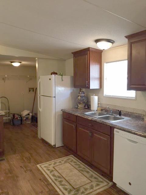 Building Photo - 1617 Ridge Dr