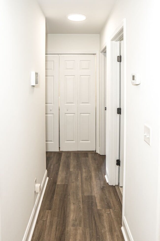 Building Photo - Three Bedroom on the Pond in Hearthstone Lakes Community