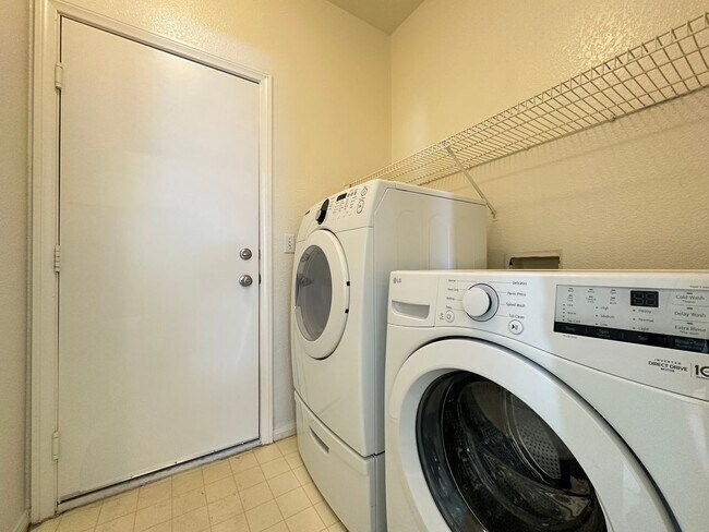 Building Photo - SANTA BARBARA AT SUMMERLIN