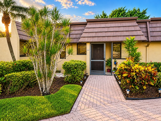 Building Photo - 4501 Fountains Dr
