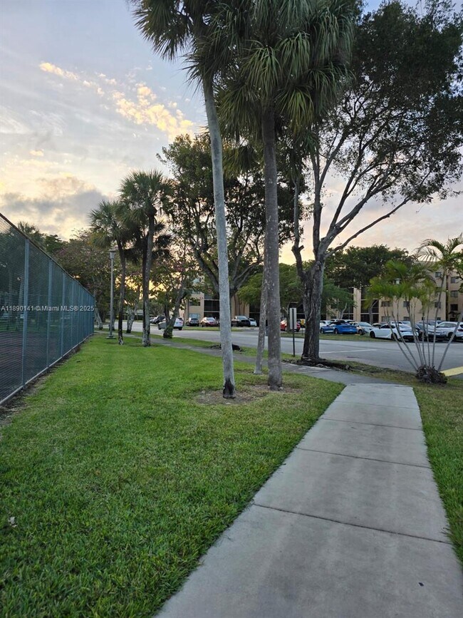 Building Photo - 8400 SW 133rd Avenue Rd