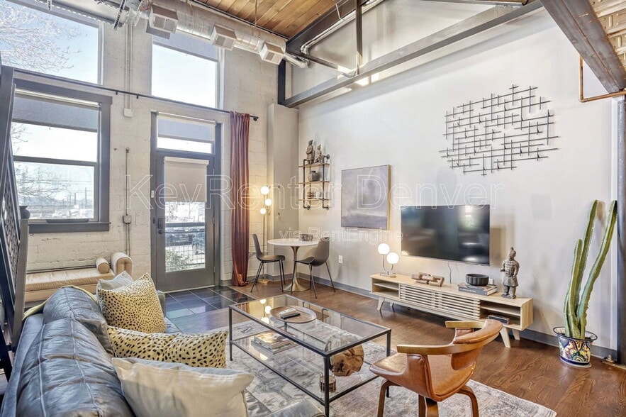 Building Photo - 1111 Osage St