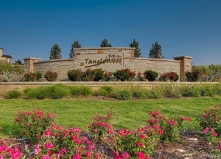 Building Photo - 12801 Galapago St