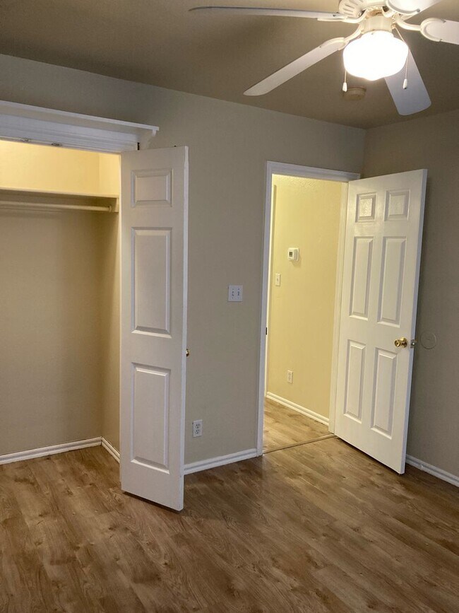 Building Photo - Spacious 3BDRM Home in Blackberry Ridge, V...