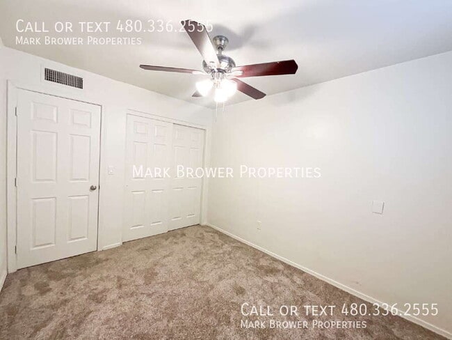 Building Photo - 5262 W Fairview St