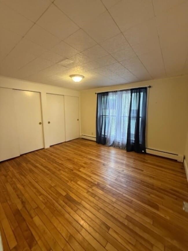 Building Photo - 604 Burgess St