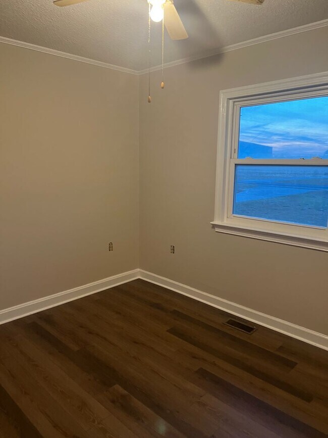 Building Photo - 169 S Croom Bland Rd