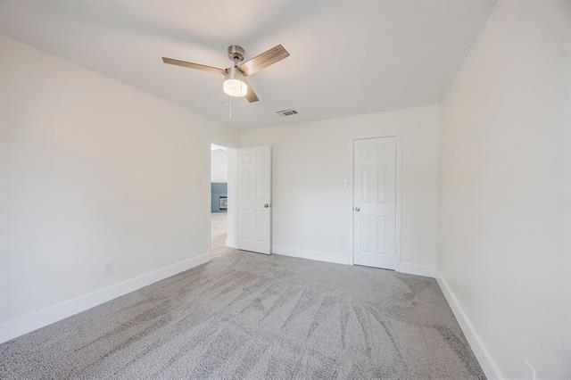 Building Photo - 907 Yellowstone Dr