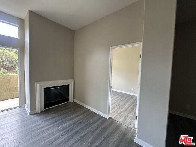 Building Photo - 6140 Monterey Rd