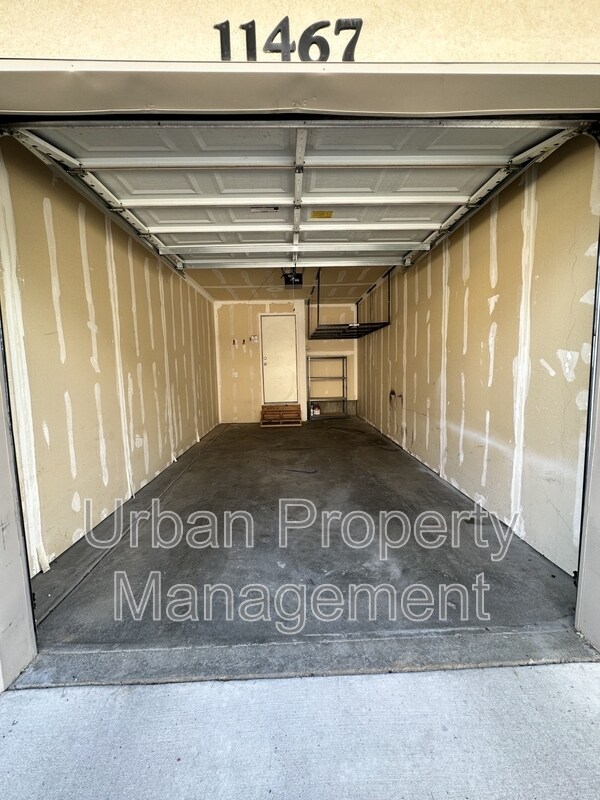 Building Photo - 11467 Open View Ln