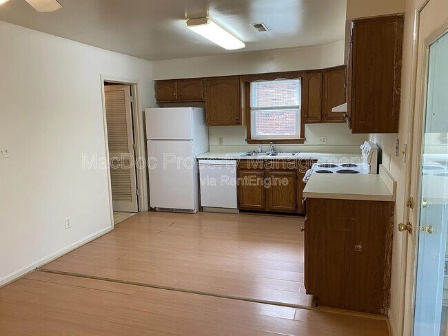 Building Photo - 118 Farrell Ln