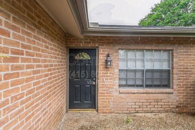 Building Photo - 4702 N Cashel Cir